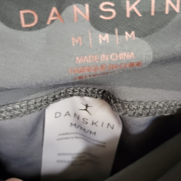 Danskin Camo Print Leggings Medium - Picture 3 of 3